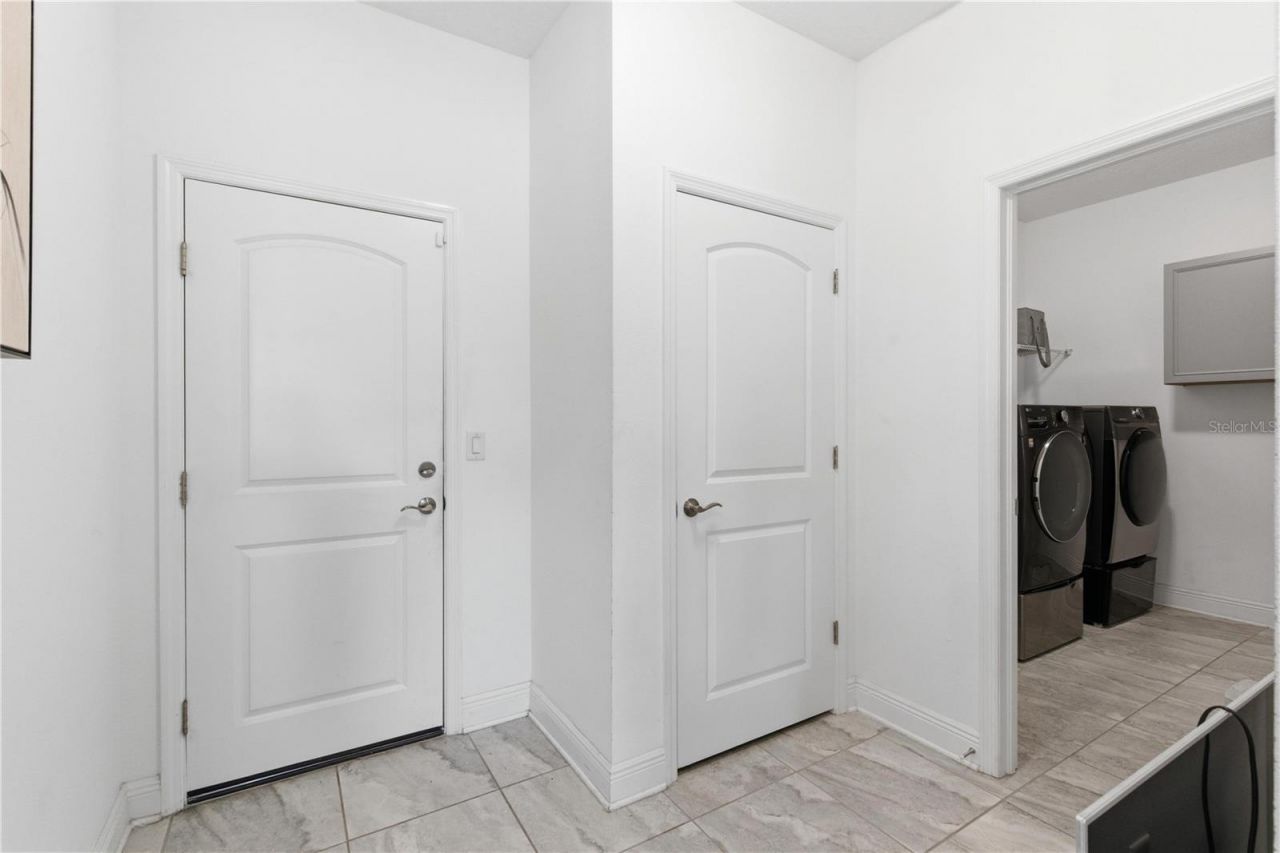 9714 Provencal Avenue, Seffner, FL 33584 Photo