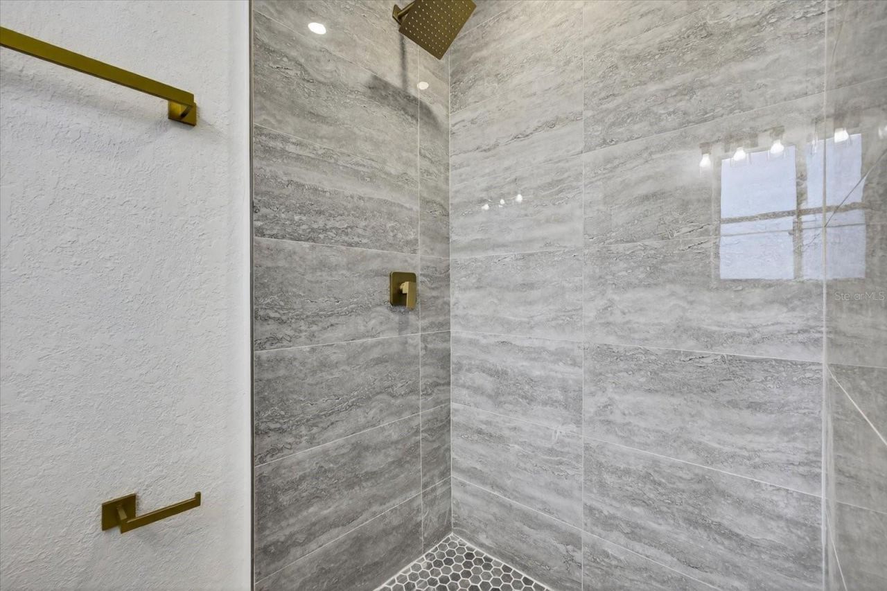 1465 Parkwood Street , Clearwater, FL 33755 Photo