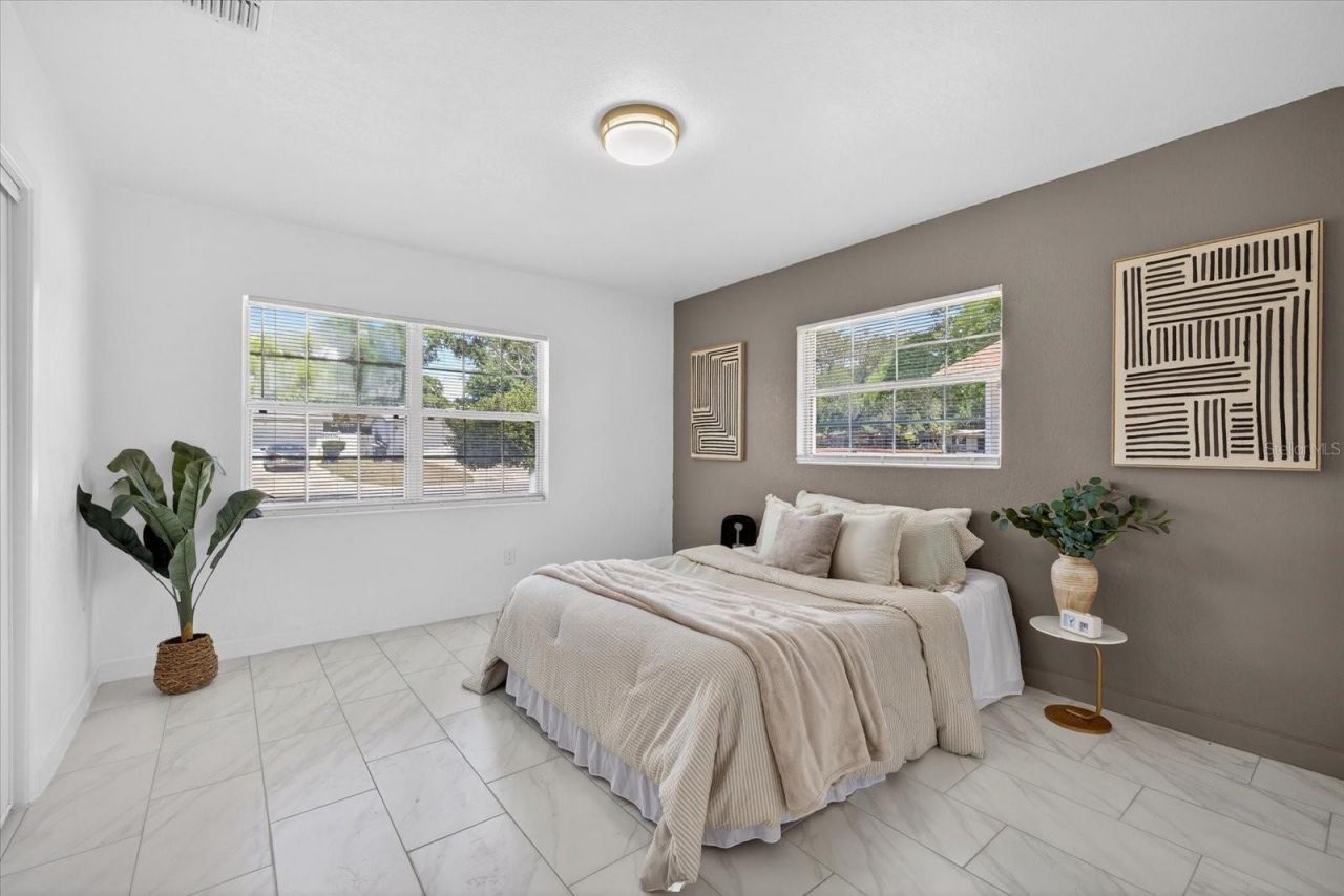 1465 Parkwood Street , Clearwater, FL 33755 Photo