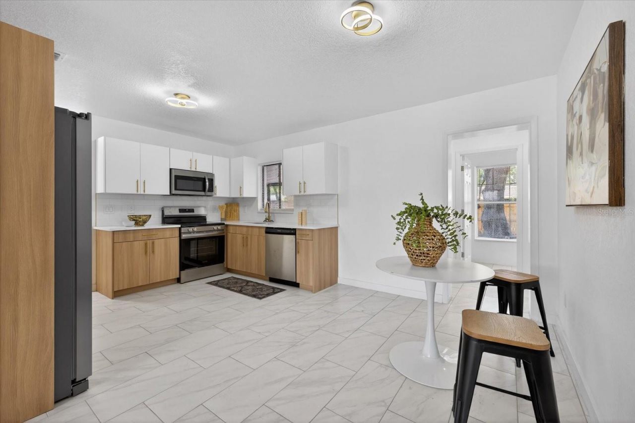 1465 Parkwood Street , Clearwater, FL 33755 Photo