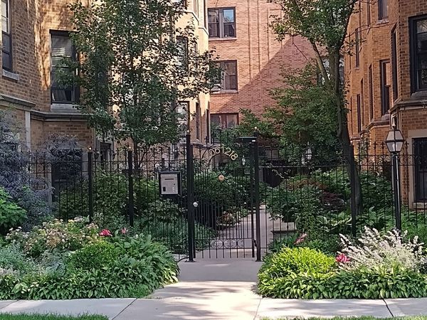 1216 W Jarvis Avenue , Unit G, Chicago, IL 60626