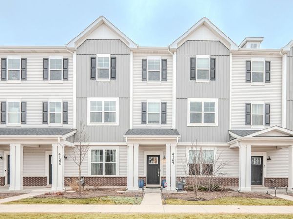 4167 Chelsea Manor Circle, Aurora, IL 60504