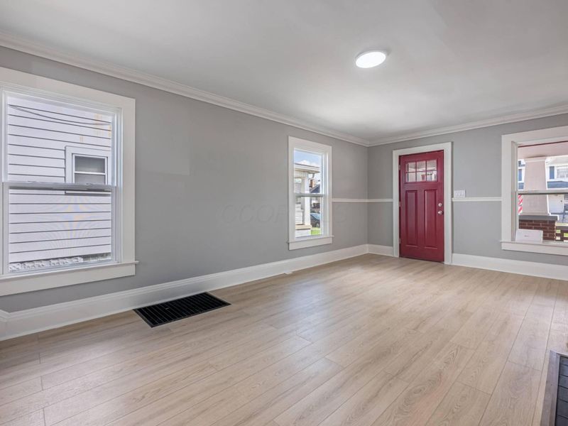 107 N Clairmont Avenue , Springfield, OH 45503 Photo 8