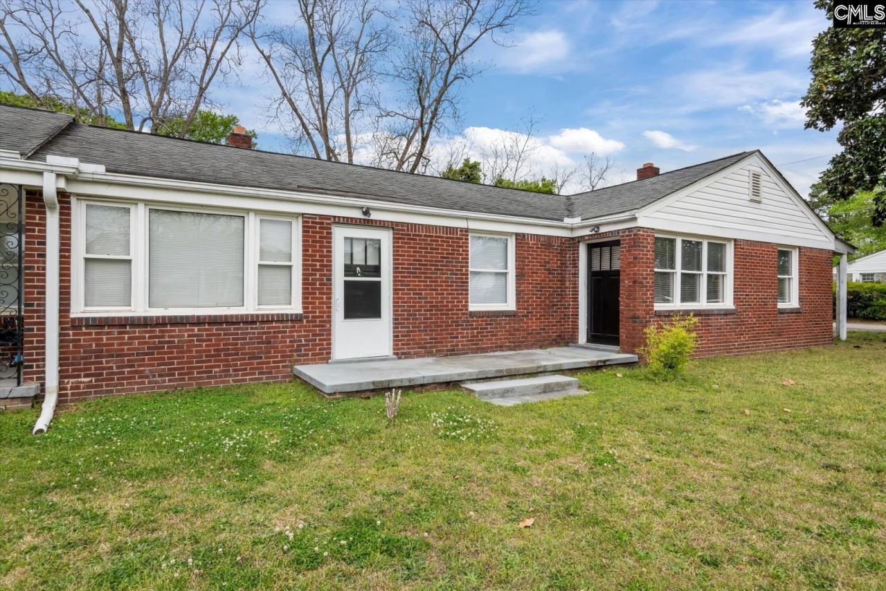 999 Seminole Drive Photo 13