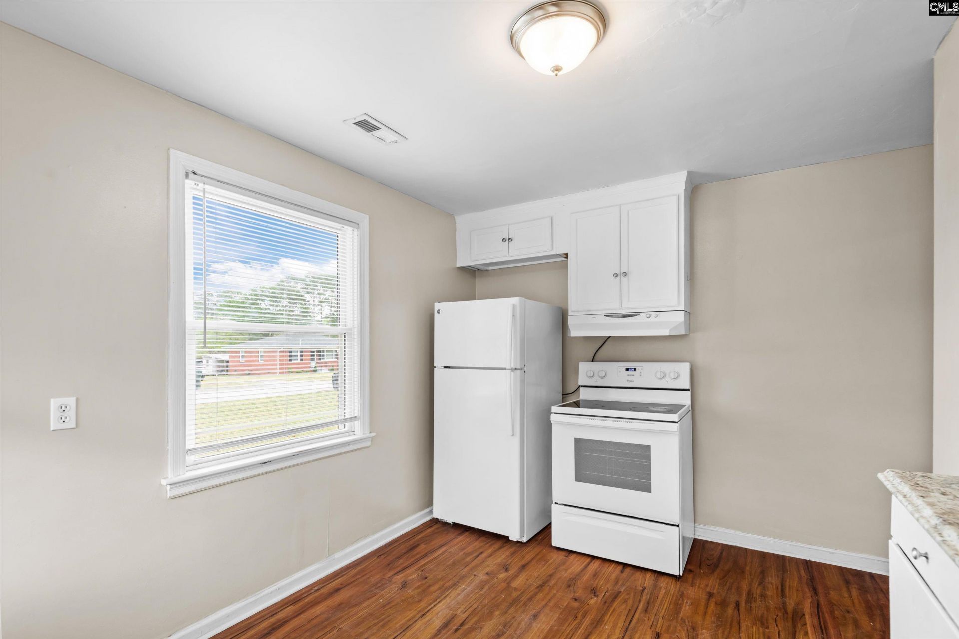 999 Seminole Drive Photo 14