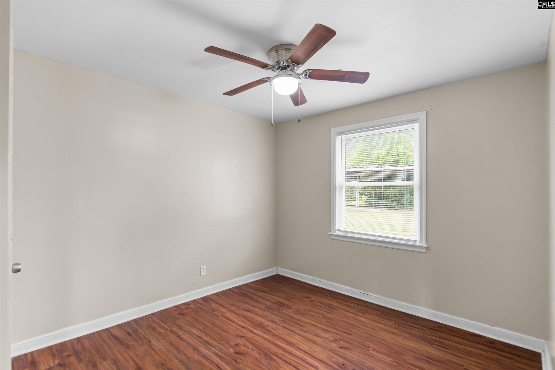 999 Seminole Drive Photo 17