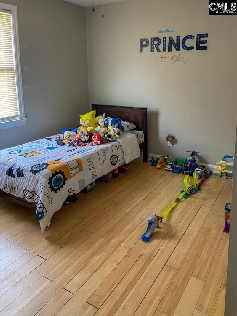 999 Seminole Drive Photo 19