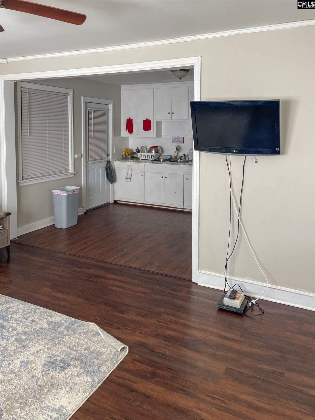 999 Seminole Drive Photo 21