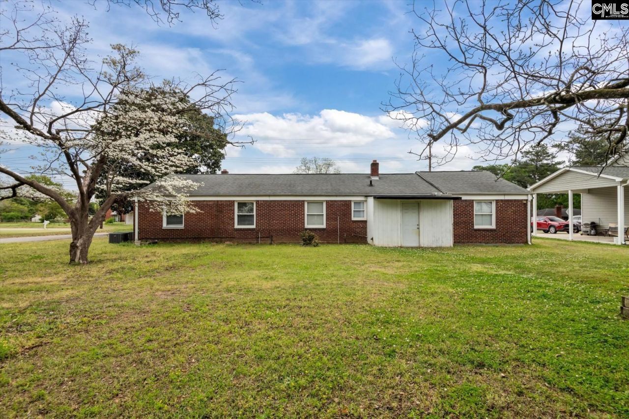 999 Seminole Drive Photo 22