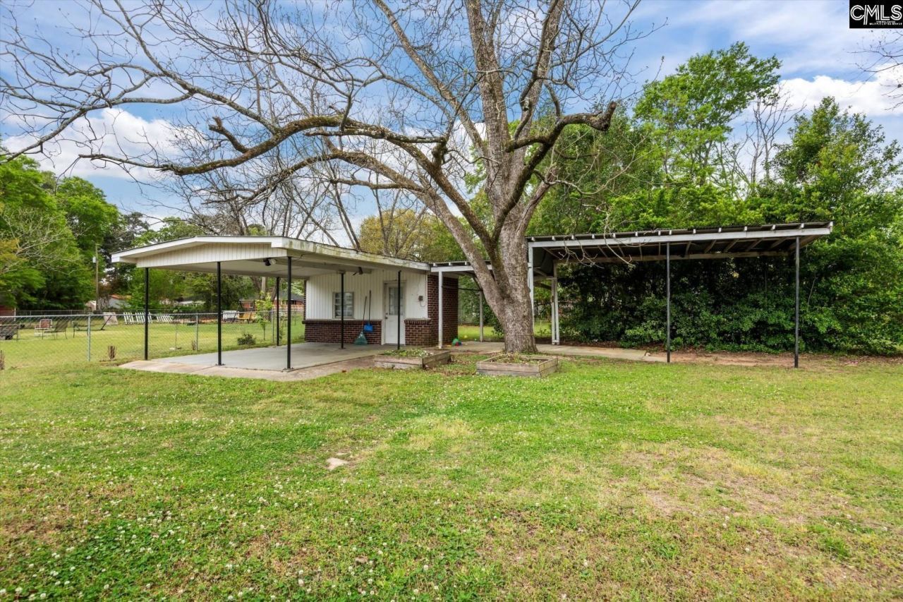 999 Seminole Drive Photo 26