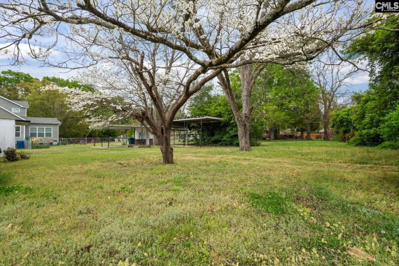 999 Seminole Drive Photo 27