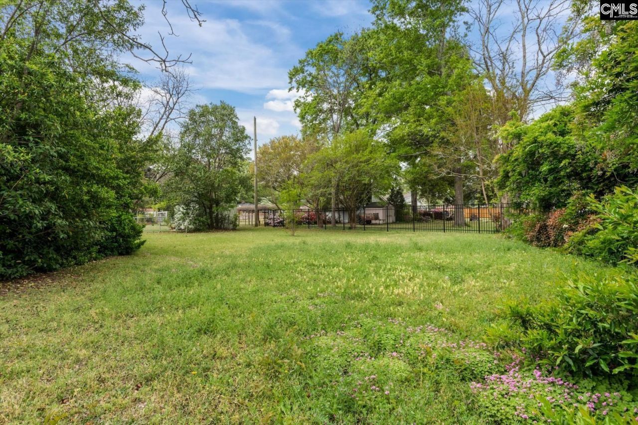 999 Seminole Drive Photo 28