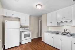 999 Seminole Drive photo 4