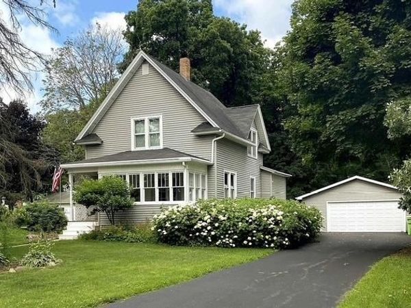 613 MILL, Green Lake, WI 54941