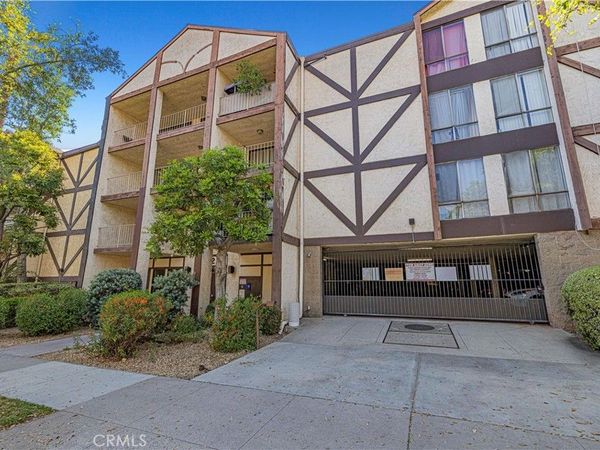 125 N Allen Avenue , Unit 213, Pasadena, CA 91106