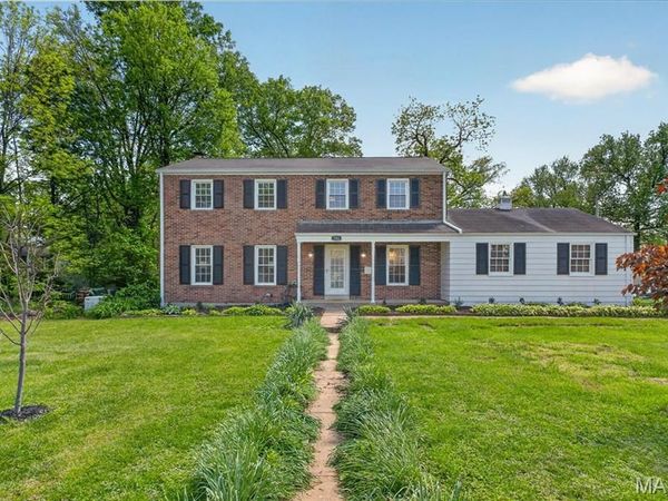 702 E Monroe Avenue, St Louis, MO 63122