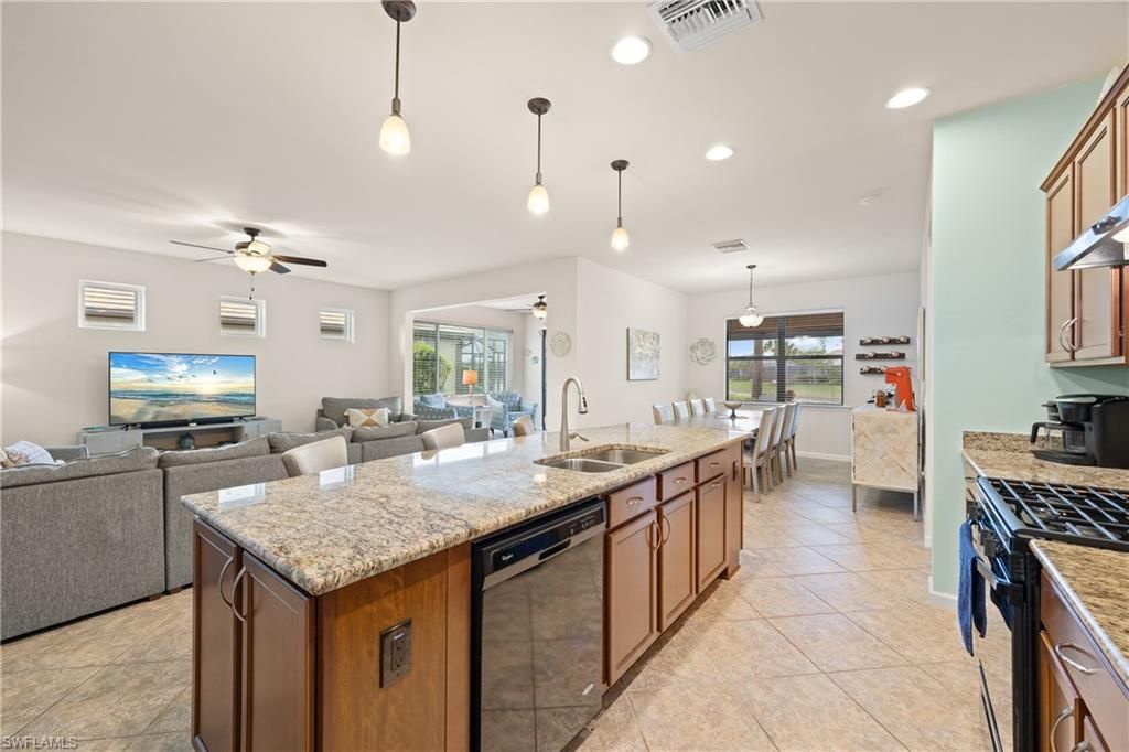 7022 Live Oak Dr, Naples, FL 34114 Photo