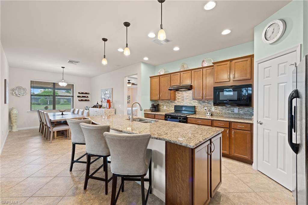 7022 Live Oak Dr, Naples, FL 34114 Photo