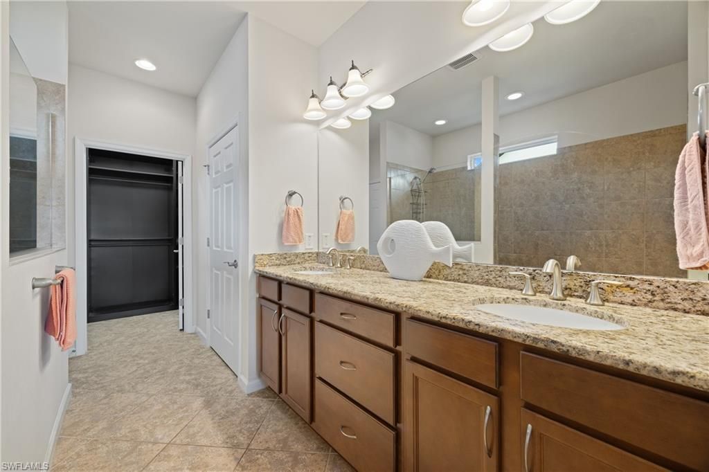 7022 Live Oak Dr, Naples, FL 34114 Photo