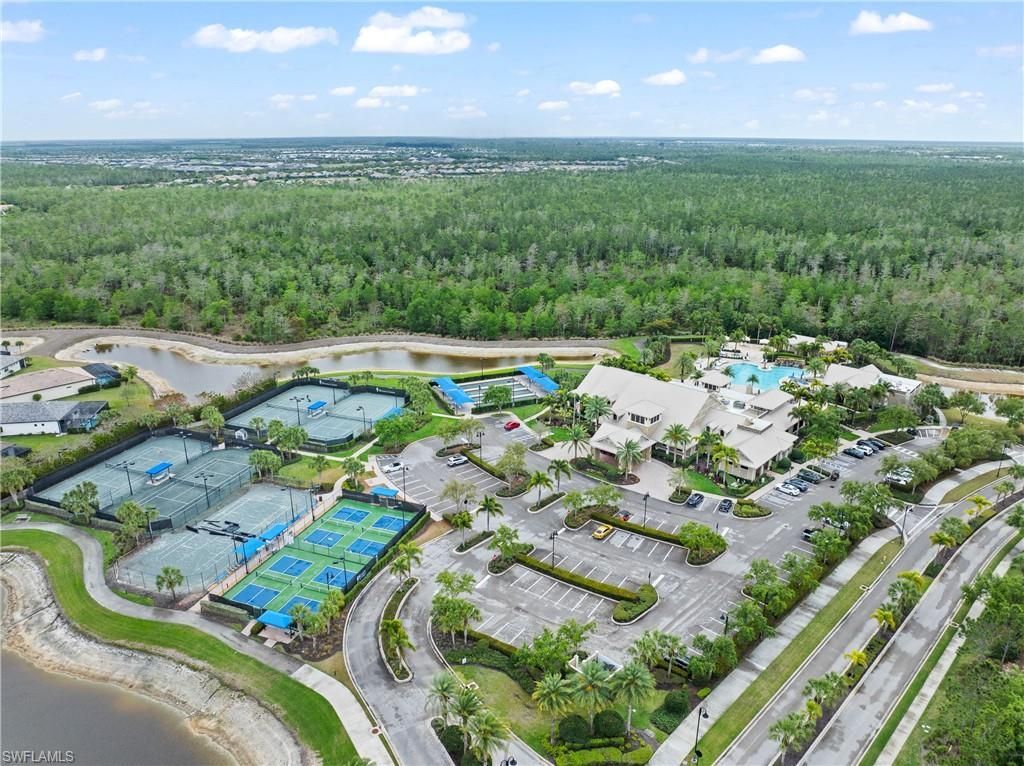 7022 Live Oak Dr, Naples, FL 34114 Photo