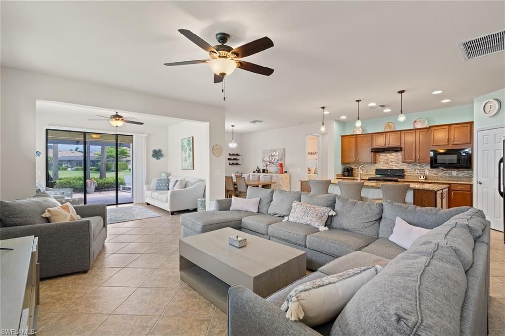 7022 Live Oak Dr, Naples, FL 34114 Photo