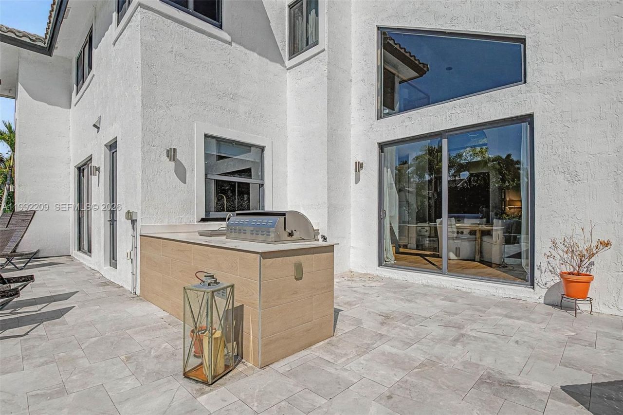 17504 SW 12th St , Pembroke Pines, FL 33029 Photo