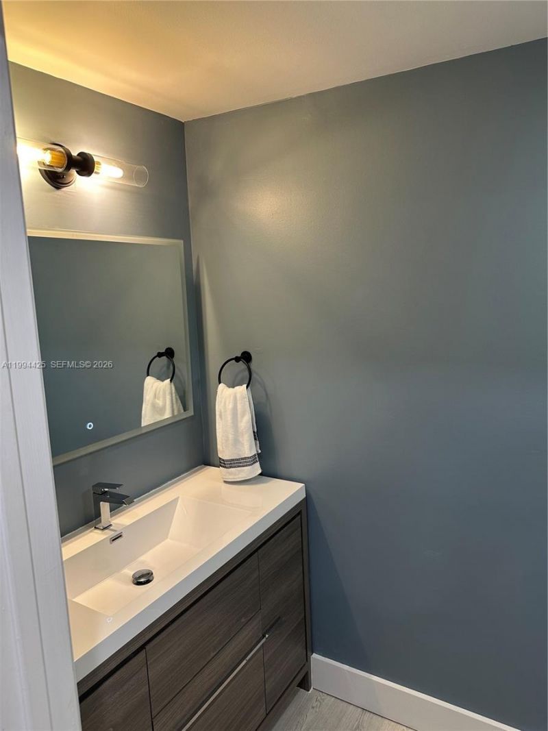 3339 Virginia St, Unit 127, Miami, FL 33133 Photo