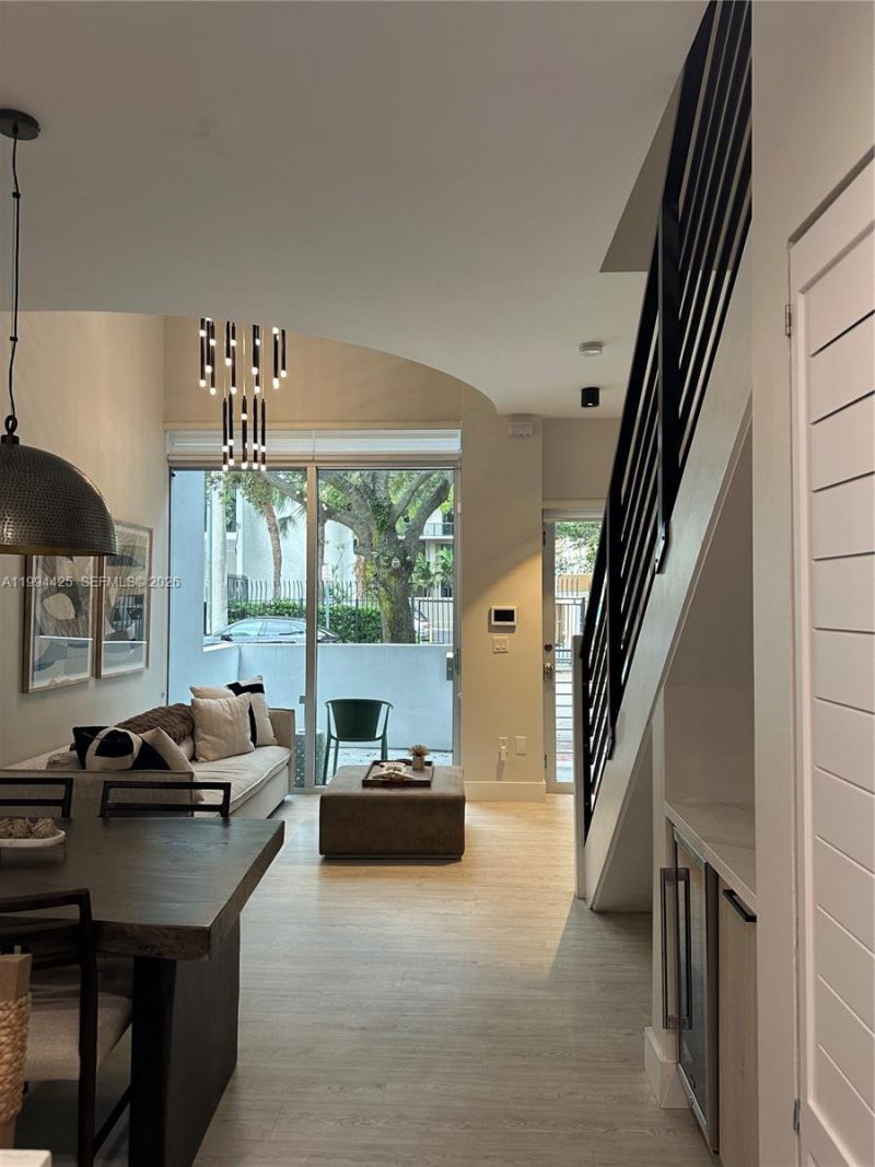 3339 Virginia St, Unit 127, Miami, FL 33133 Photo