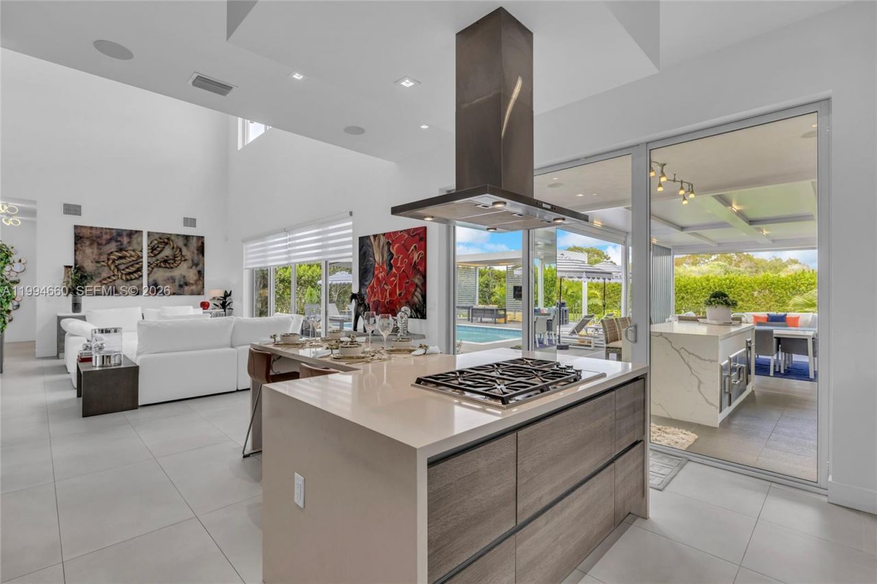 16631 Sunset Way, Weston, FL 33326 Photo