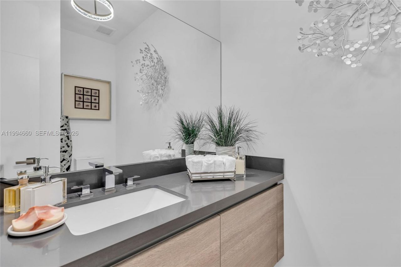 16631 Sunset Way, Weston, FL 33326 Photo