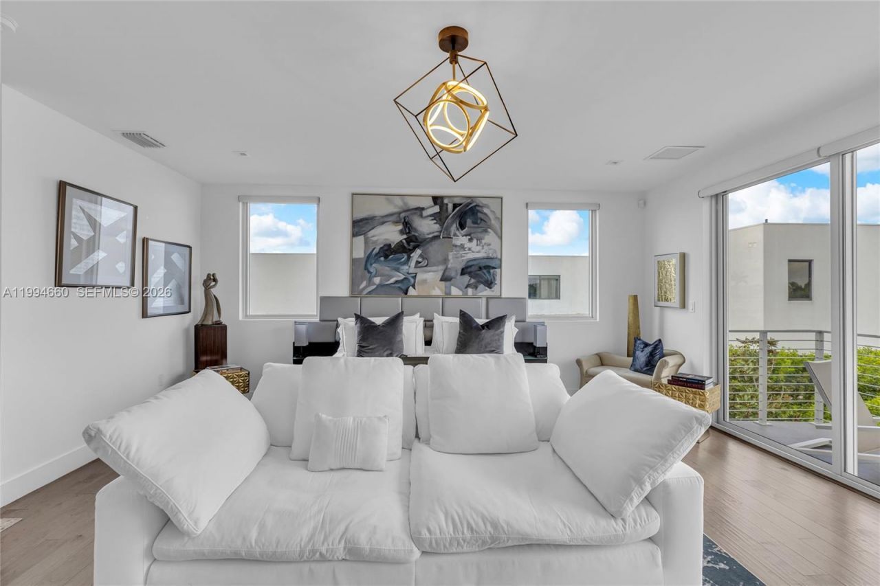 16631 Sunset Way, Weston, FL 33326 Photo