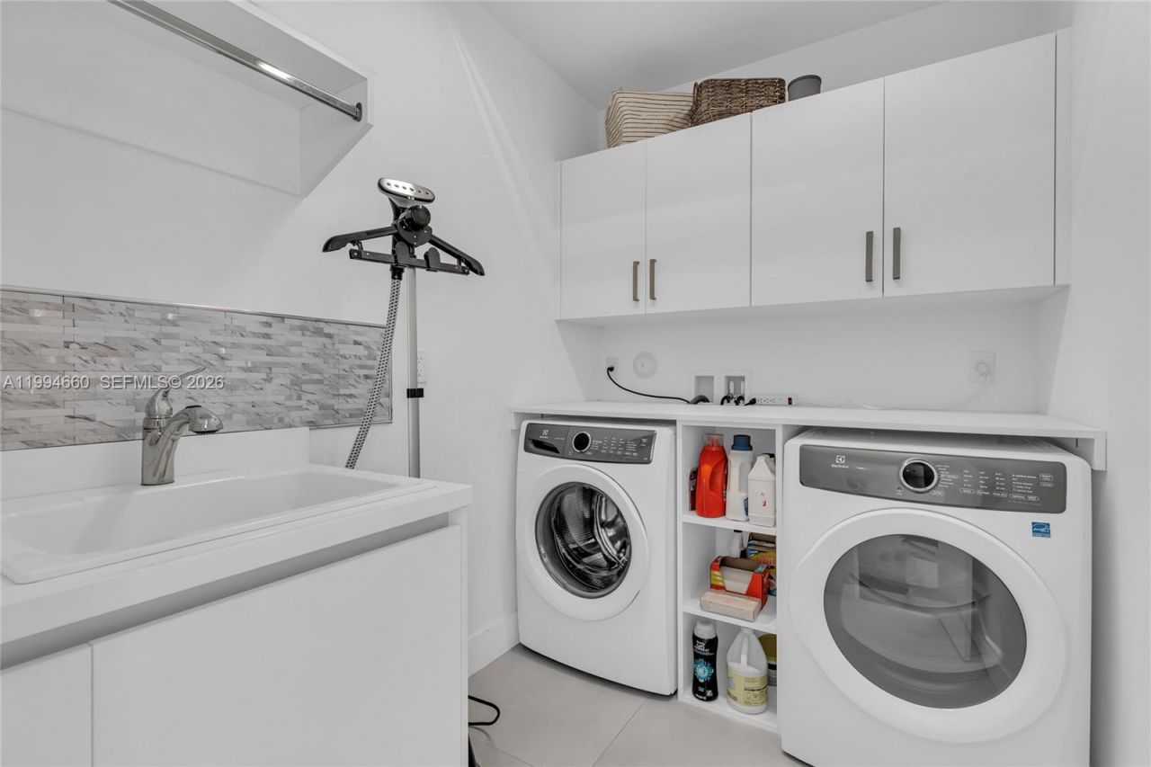 16631 Sunset Way, Weston, FL 33326 Photo