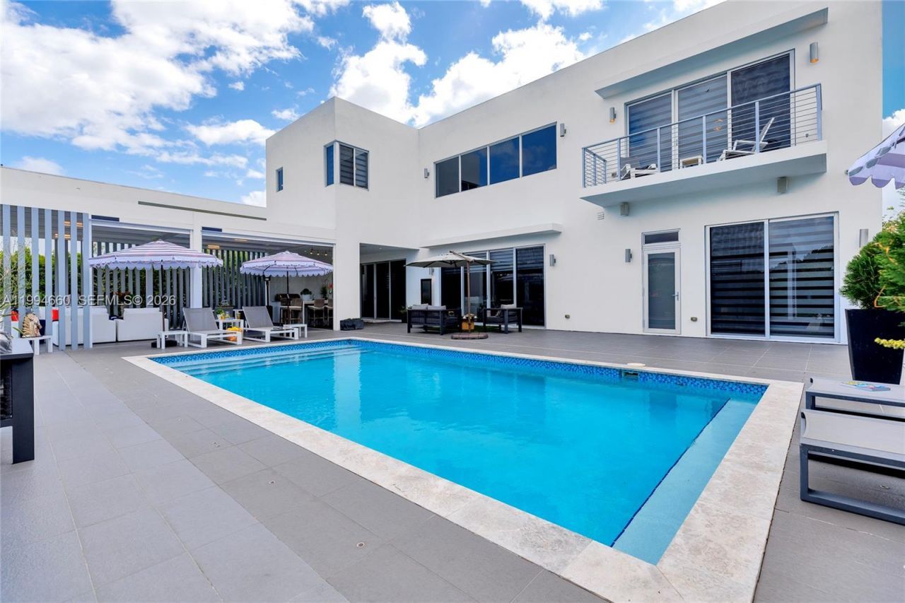 16631 Sunset Way, Weston, FL 33326 Photo