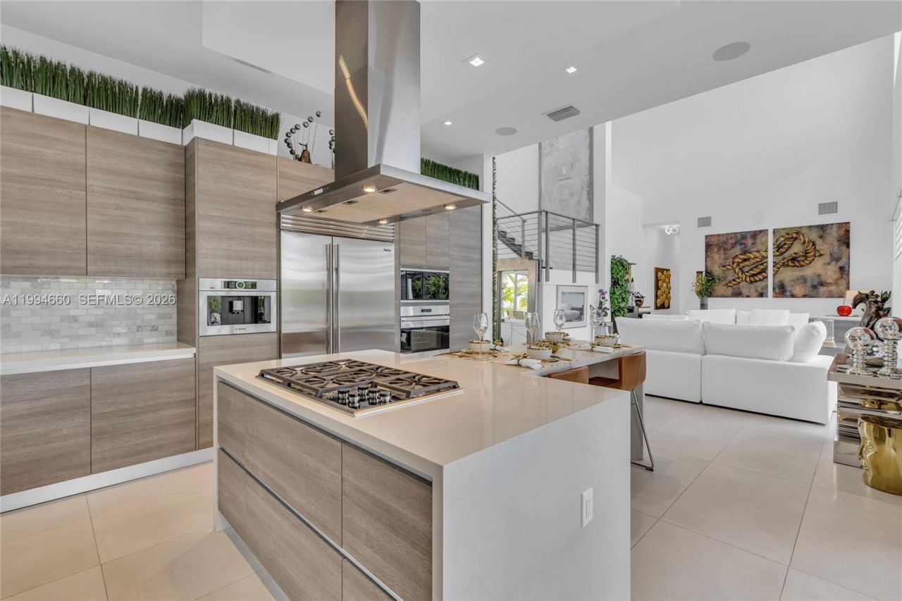 16631 Sunset Way, Weston, FL 33326 Photo