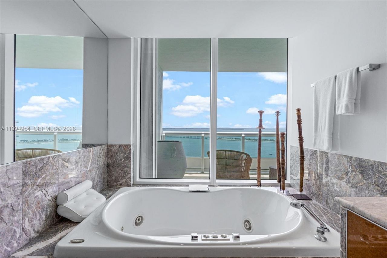 1643 Brickell Ave, Unit 2805, Miami, FL 33129 Photo