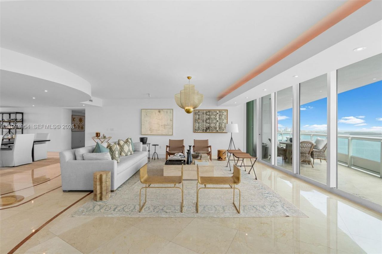 1643 Brickell Ave, Unit 2805, Miami, FL 33129 Photo