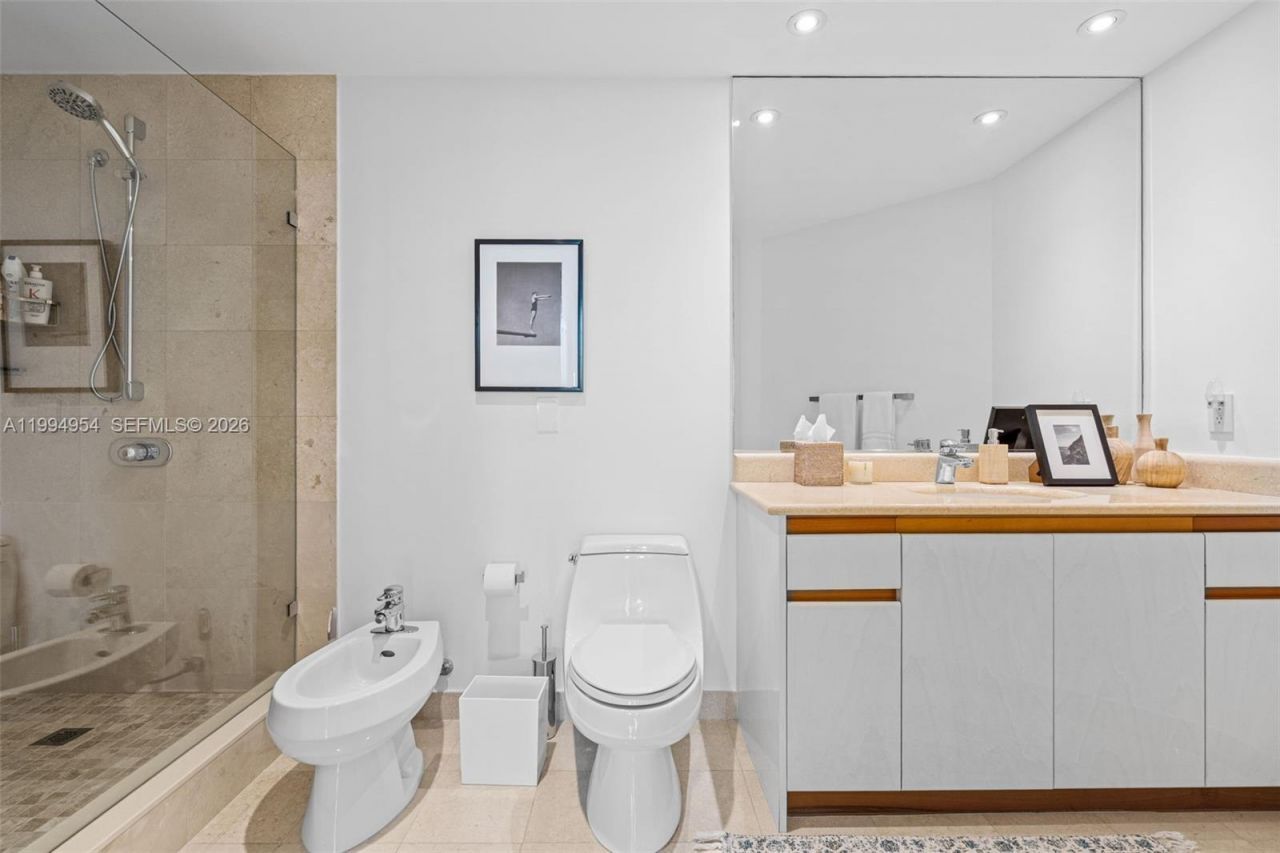 1643 Brickell Ave, Unit 2805, Miami, FL 33129 Photo