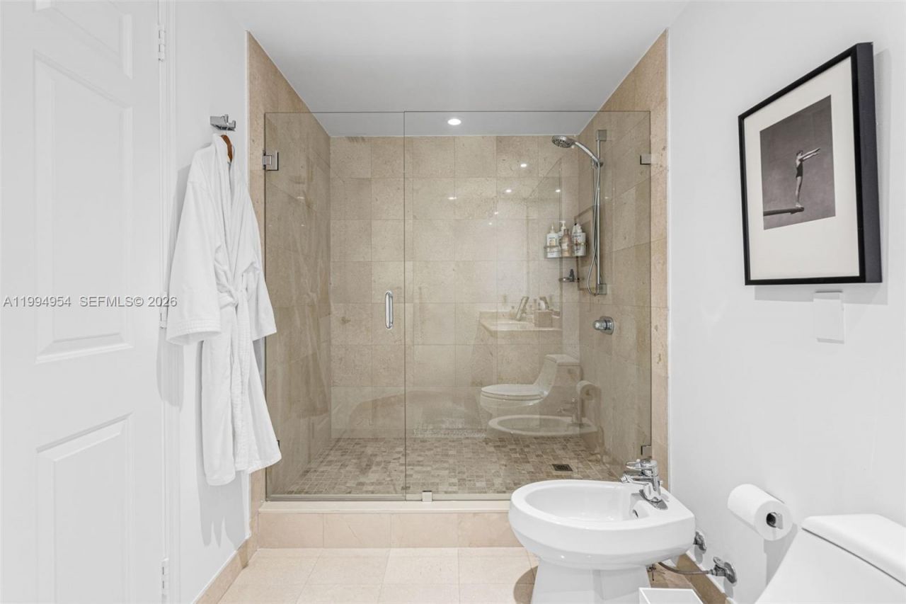 1643 Brickell Ave, Unit 2805, Miami, FL 33129 Photo