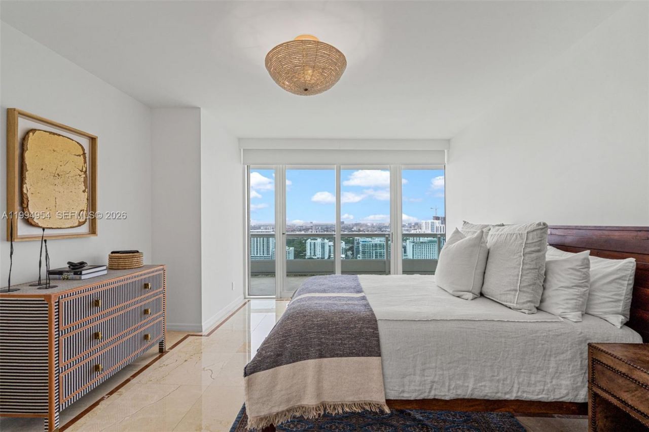 1643 Brickell Ave, Unit 2805, Miami, FL 33129 Photo