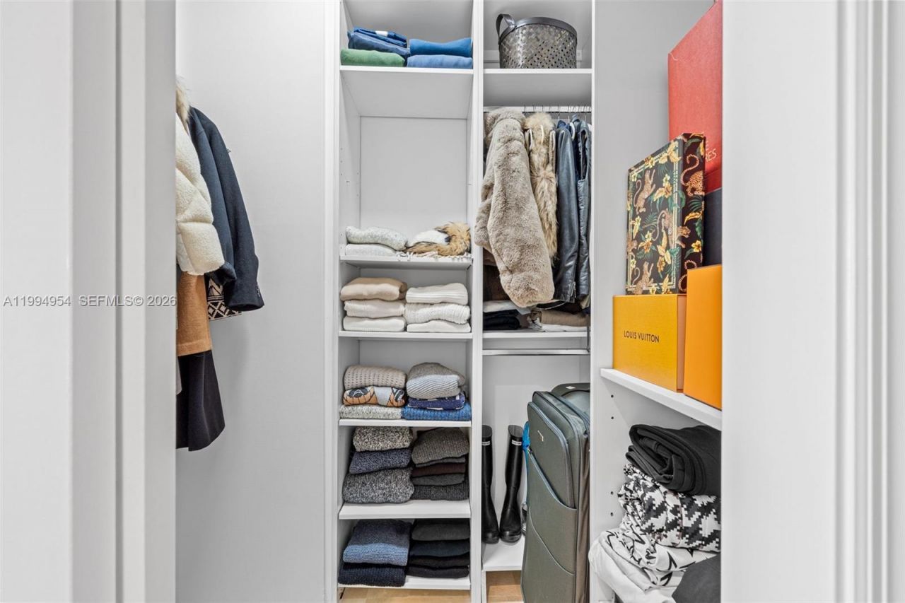 1643 Brickell Ave, Unit 2805, Miami, FL 33129 Photo