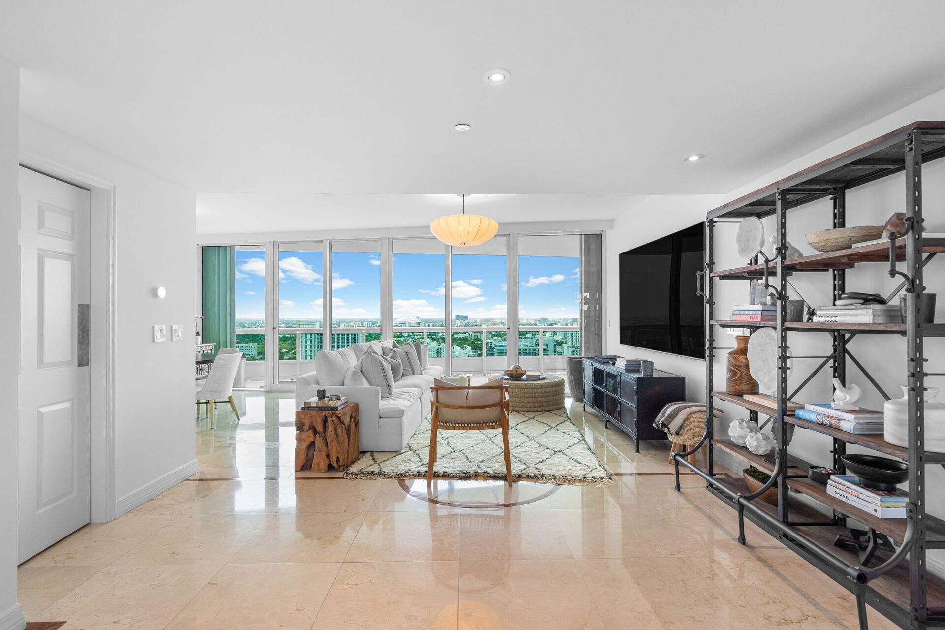 1643 Brickell Ave, Unit 2805, Miami, FL 33129 Photo