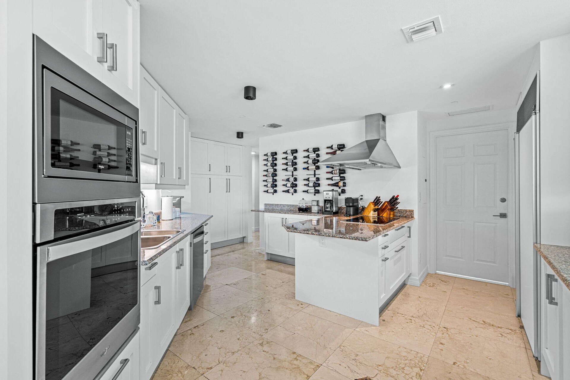 1643 Brickell Ave, Unit 2805, Miami, FL 33129 Photo