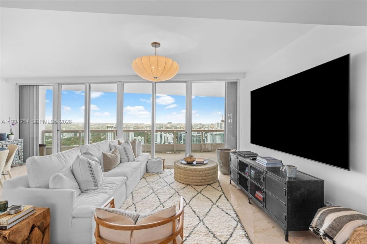 1643 Brickell Ave, Unit 2805, Miami, FL 33129 Photo