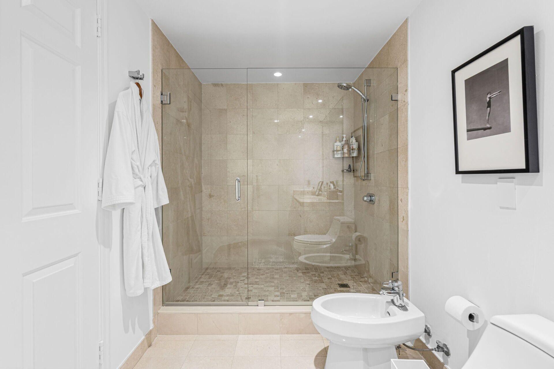 1643 Brickell Ave, Unit 2805, Miami, FL 33129 Photo