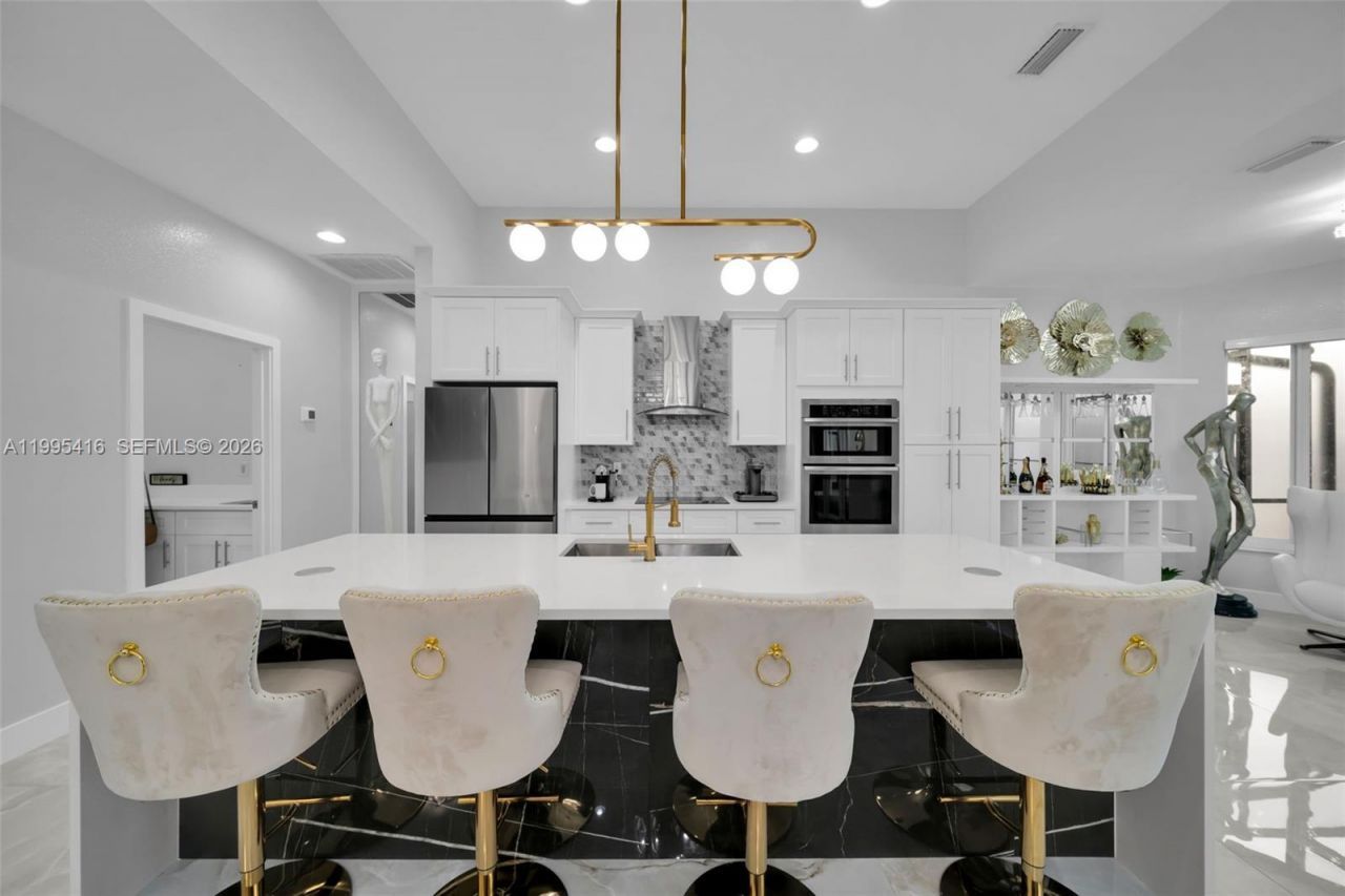 1024 NW 23 , Cape Coral, FL 33993 Photo