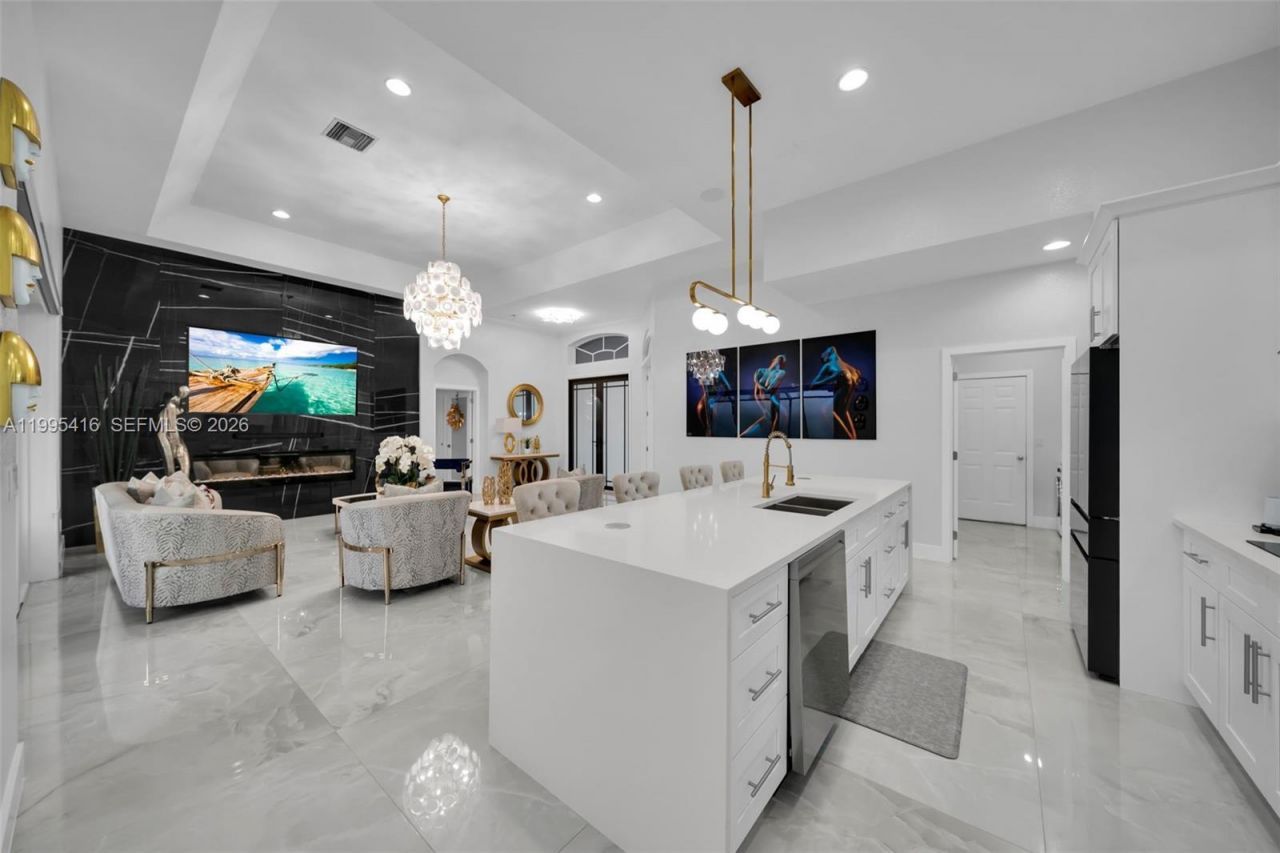 1024 NW 23 , Cape Coral, FL 33993 Photo