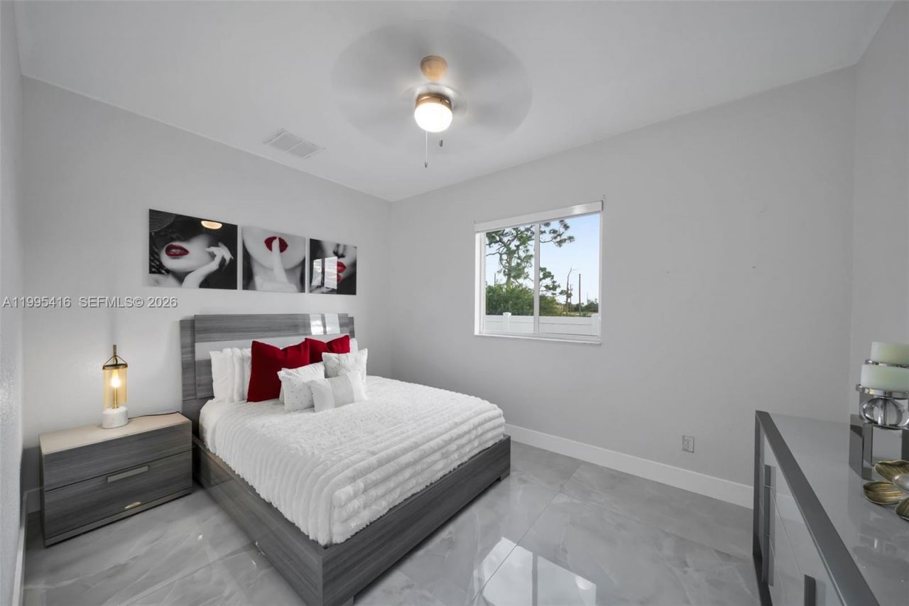 1024 NW 23 , Cape Coral, FL 33993 Photo