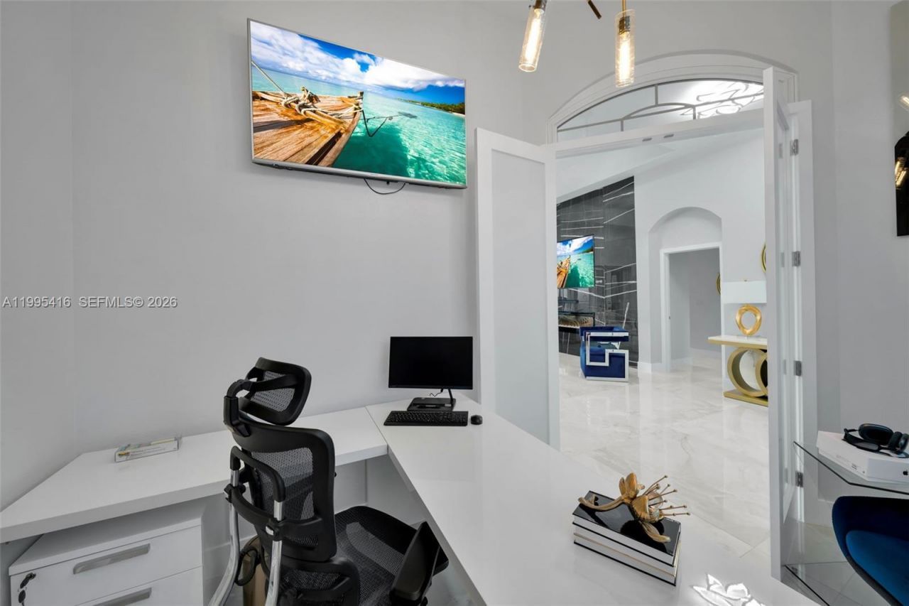 1024 NW 23 , Cape Coral, FL 33993 Photo