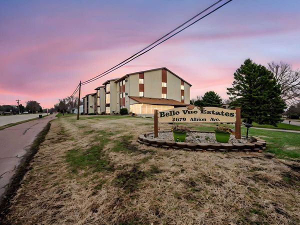 2679 Albion Avenue , Unit 103, Fairmont, MN 56031