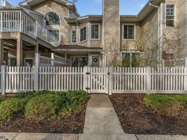 7 Quincy Court, Bedminster, NJ 07921